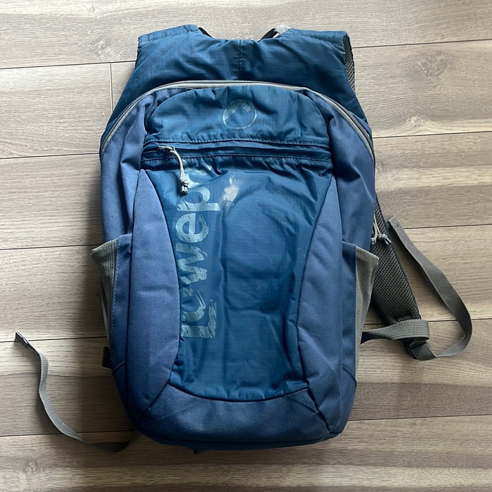 LowePro Photo Hatchback 16L AW Backpack - Daypack